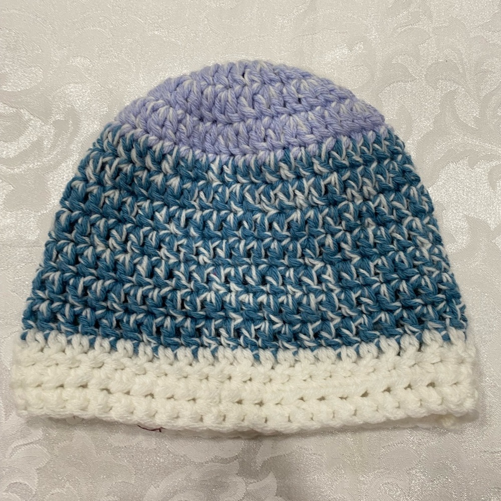 New Hand made knitted hat, blue & white, M size
